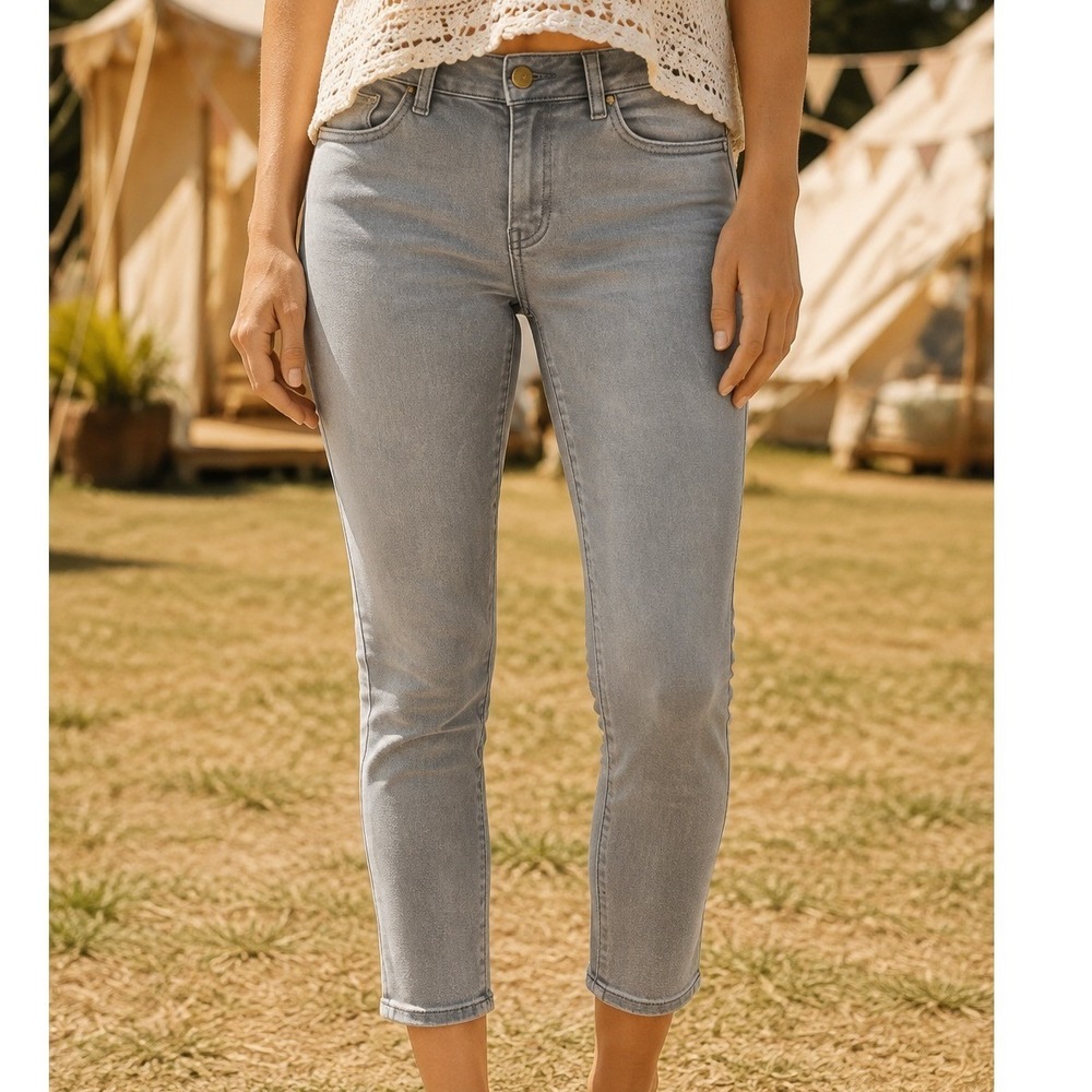 American Eagle Outfitters Gray Jegging Crop Stretch Denim Pants Size 4 Capri